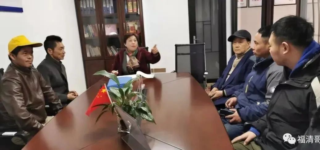 “布衣法官”，她用春風化雨的愛溫暖人心