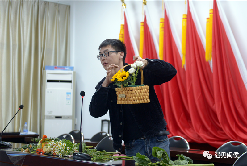 眼里有光、手捧鮮花，她們在閩侯竹岐這樣過節(jié)